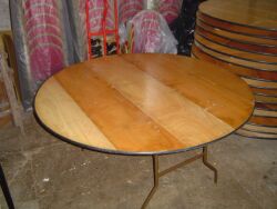 5ft Round table
